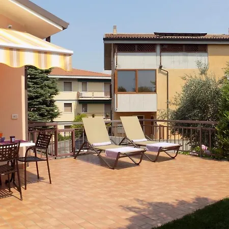 شقة Millyholidays - Lilla - Center - Nearby - Private Garden - Pool *