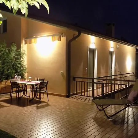 Millyholidays - Lilla - Center - Nearby - Private Garden - Pool 公寓 巴多利诺